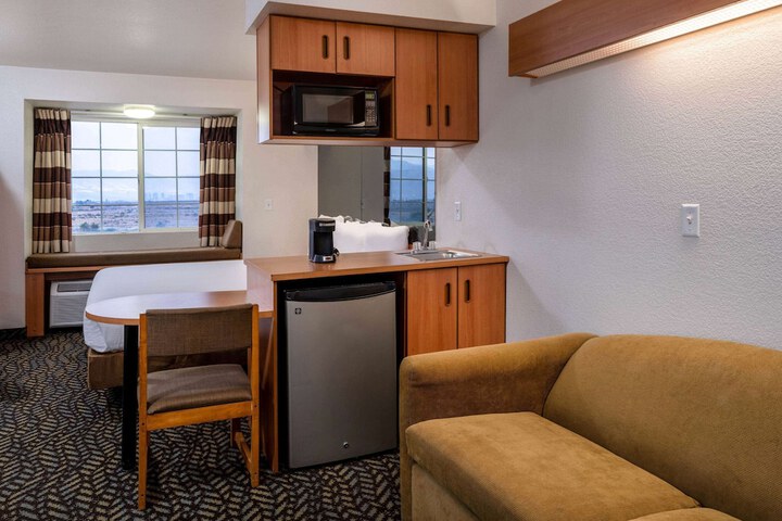 Room 16 of 52