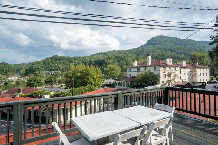 Lake Lure Inn & Spa