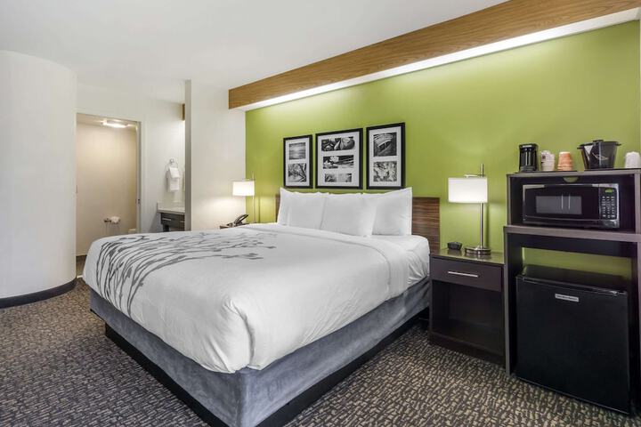 Room 31 of 67