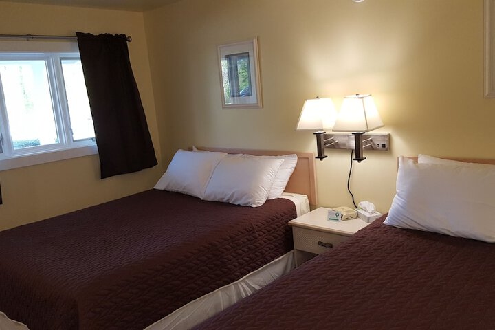 Captains Quarters Motel