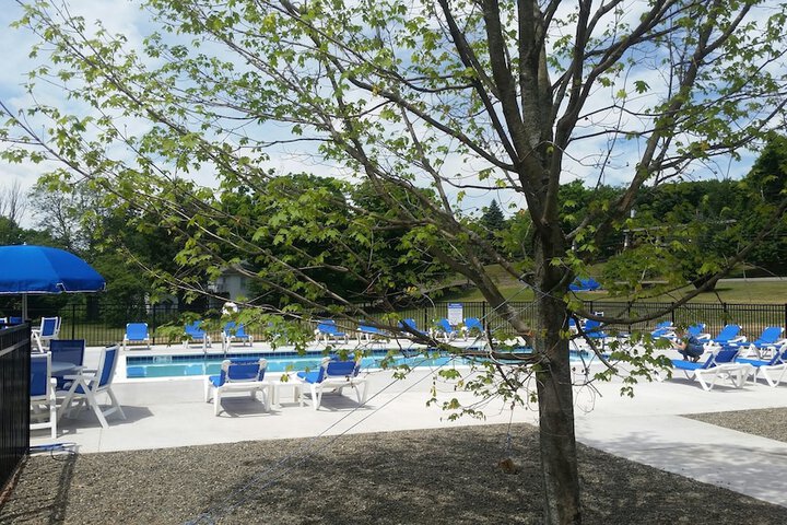 Pool 4 of 42