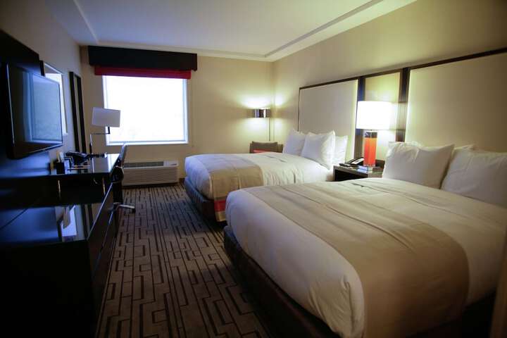 DoubleTree by Hilton Hotel Bristol Connecticut
