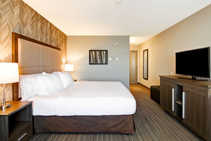 Room 18 of 39