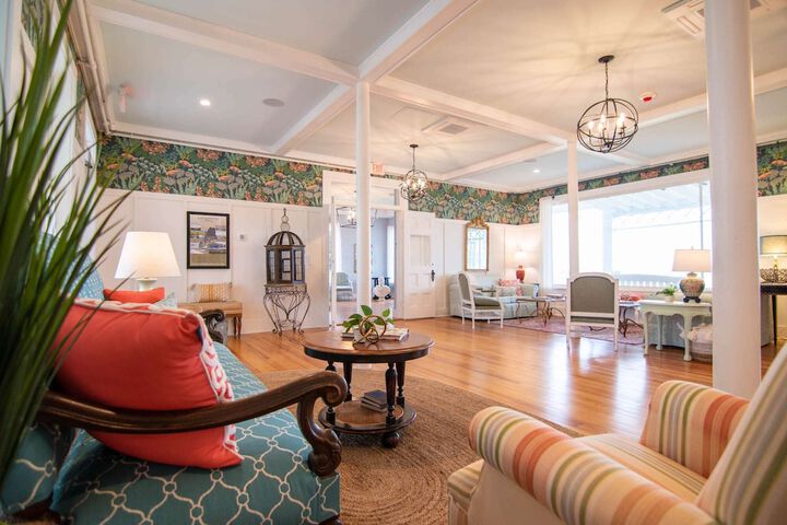 Ocean House Hotel & Motel