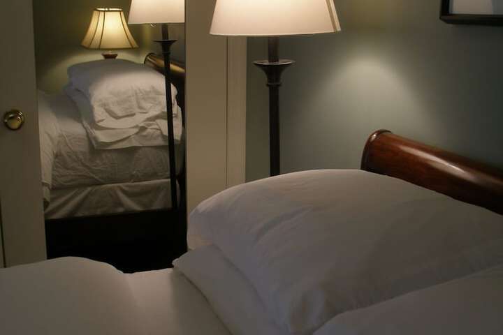 Room 47 of 238