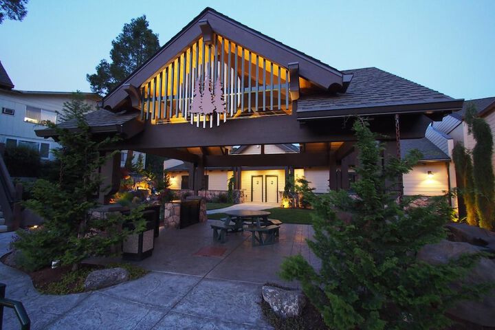 Hotel 2 of 29