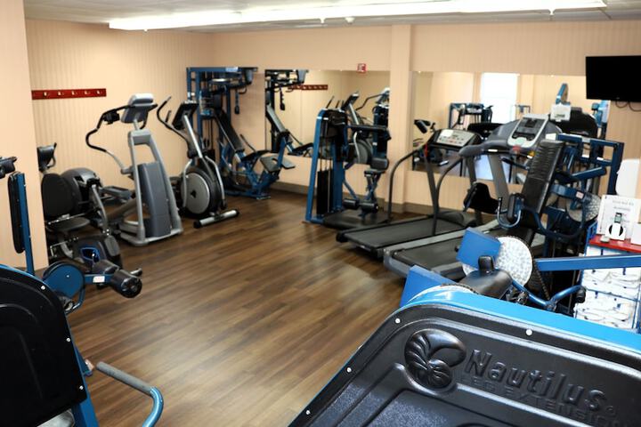 Quality Inn & Suites Bellville - Mansfield