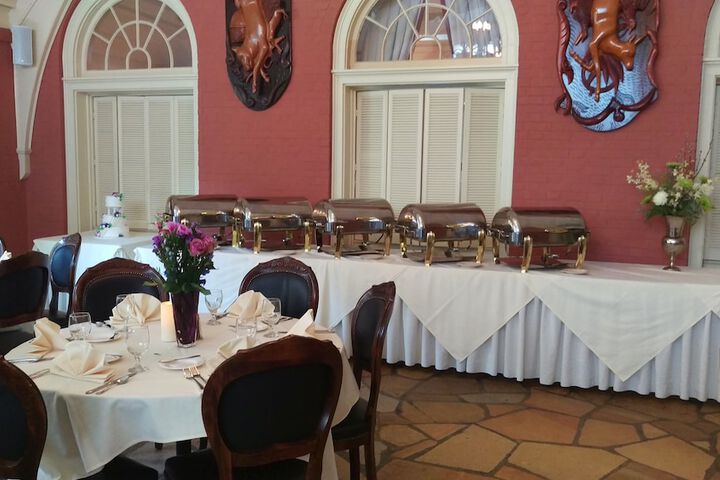 Lowell Inn