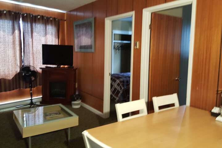 Room 18 of 27