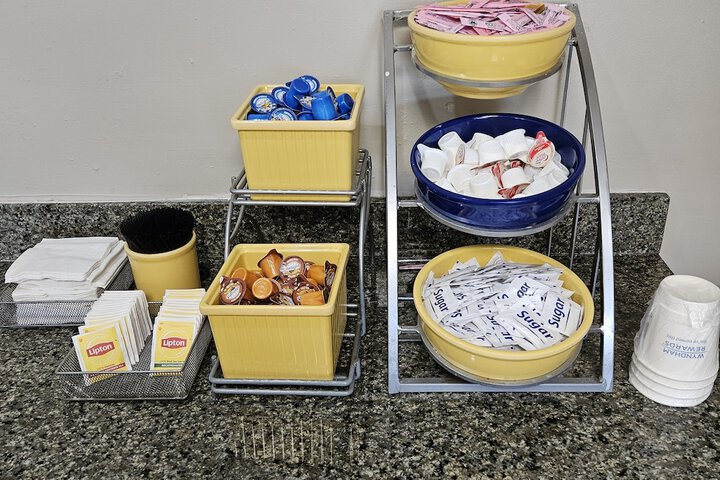 Breakfast/Coffee Service 17 of 20