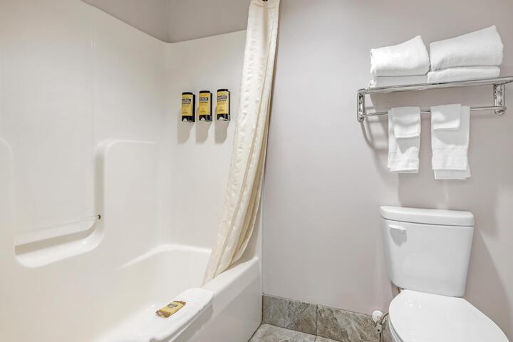 Best Western Plus Eau Claire Conference Center