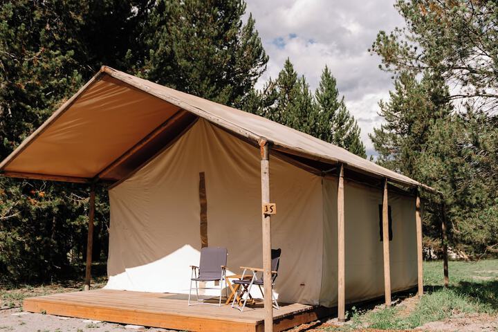 Starlight Retreat Yellowstone