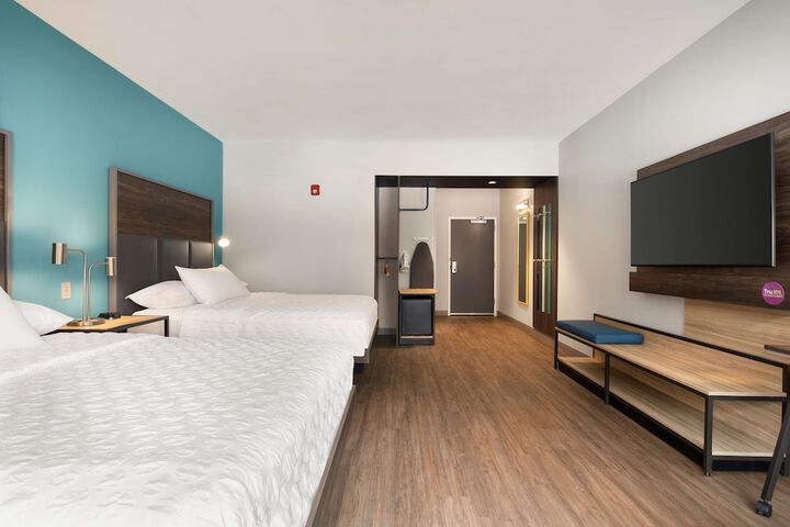 Tru by Hilton Albany Airport NY