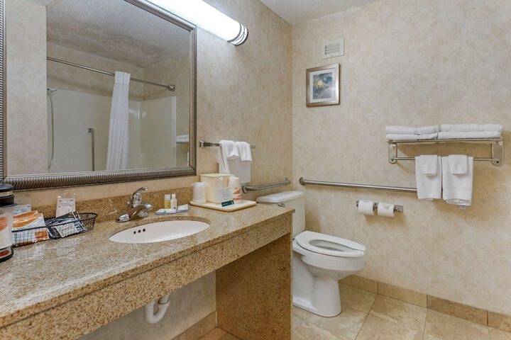 Room 21 of 42