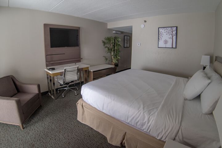 Room 16 of 66