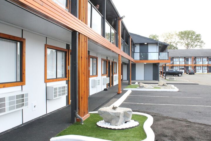 Hotel 7 of 57