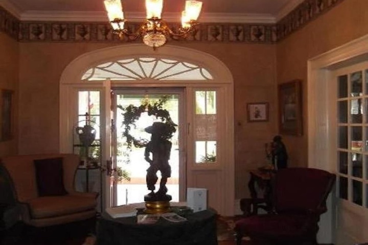 Inn Upon Moon River Plantation