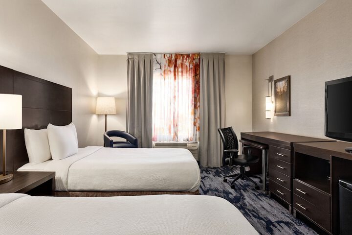 Room 32 of 51