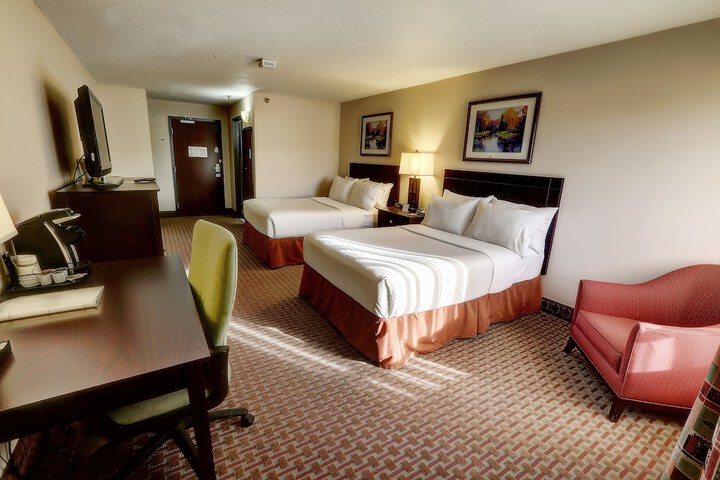 Clarion Hotel Convention Center