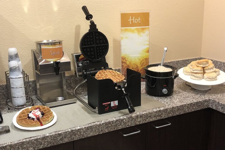 Quality Inn & Suites Minot North