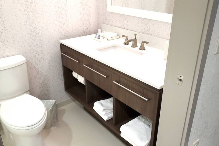 Home2 Suites by Hilton Walpole Foxboro