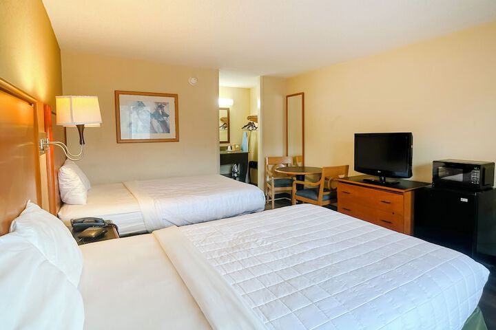 OYO Hotel Harriman near I-40