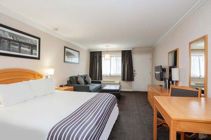 Room 20 of 47