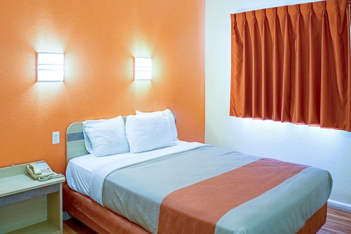 Motel 6 Seymour IN - North