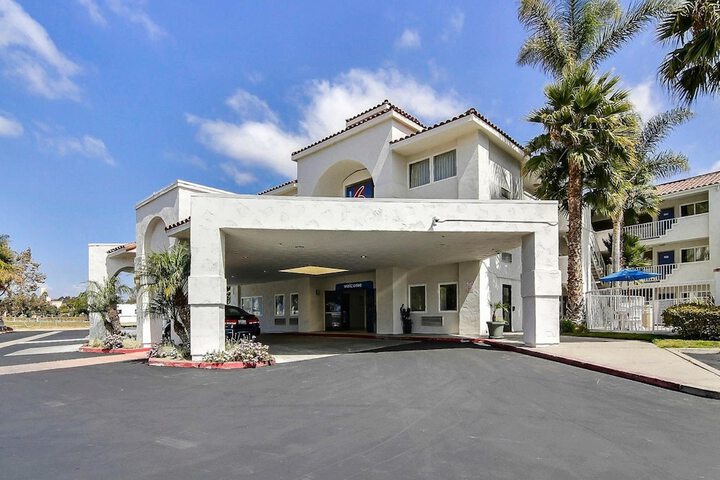 Hotel 7 of 43