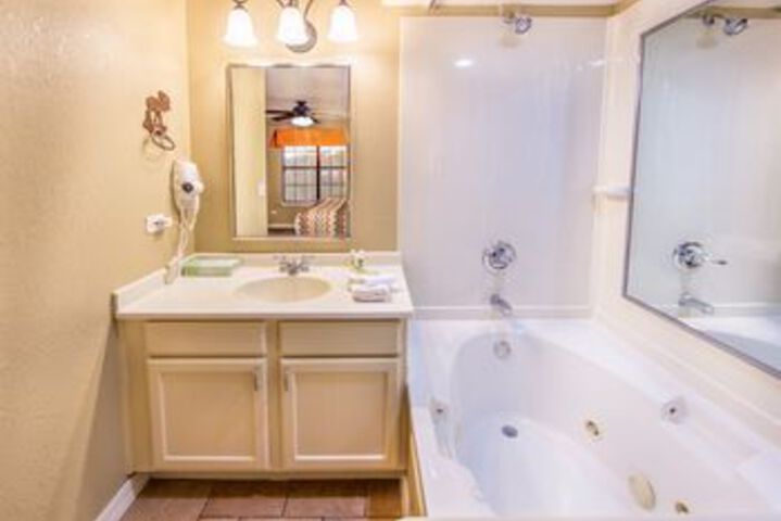 Holiday Inn Club Vacations Fox River Resort