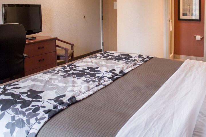 Room 19 of 29
