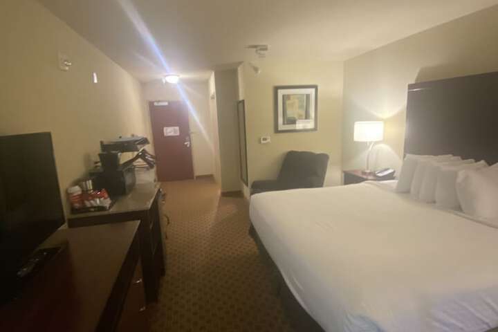 Room 30 of 60