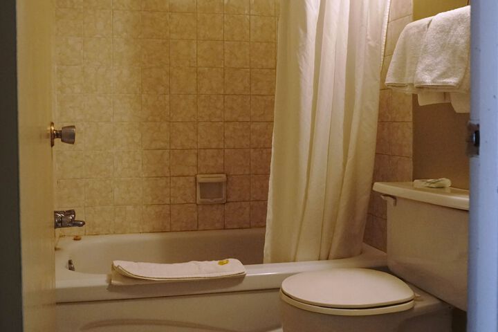 Room 16 of 54