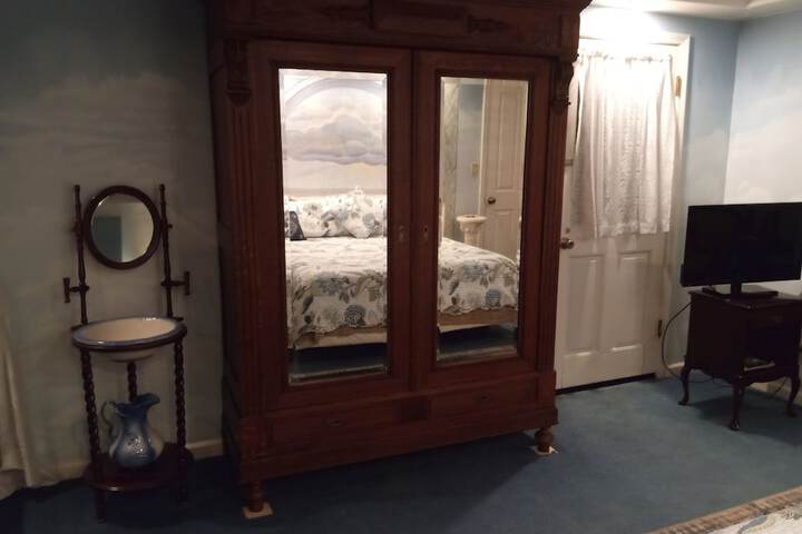 Room 26 of 48