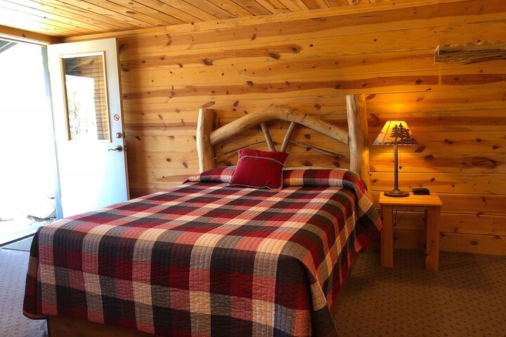 Mountain View Lodge & Cabins
