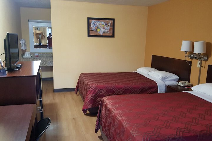 Room 16 of 27