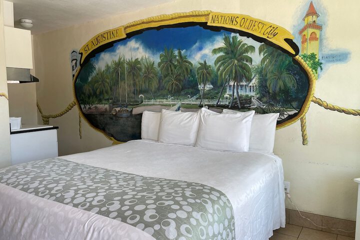 Room 27 of 62