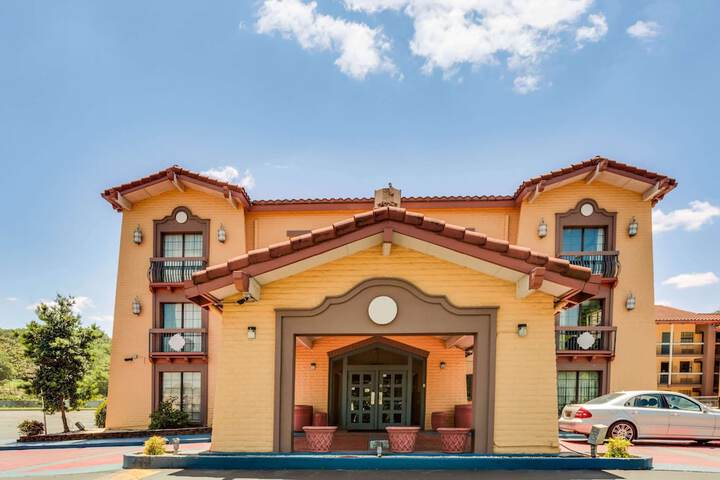 Hotel 2 of 14
