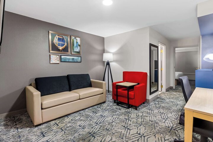 Country Inn & Suites by Radisson Savannah I-95 North, GA