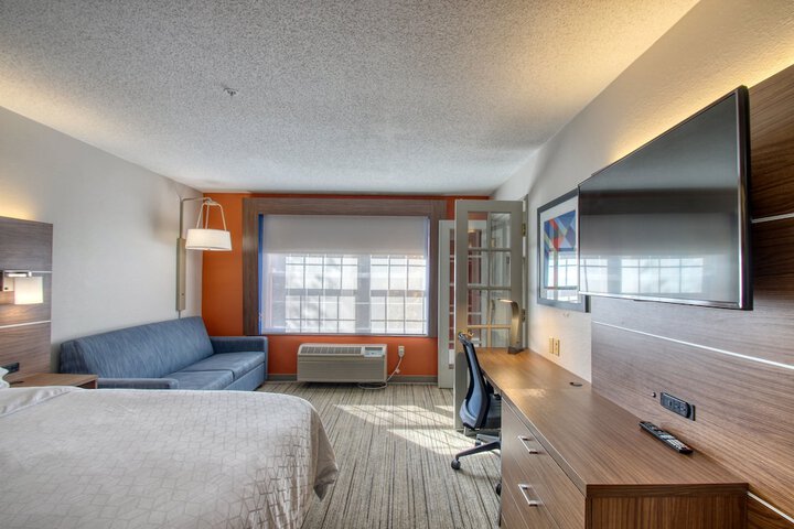 Room 45 of 81