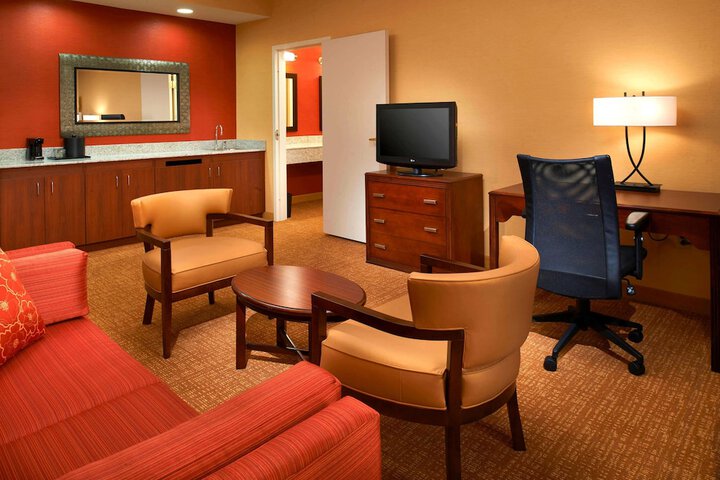 Room 18 of 24