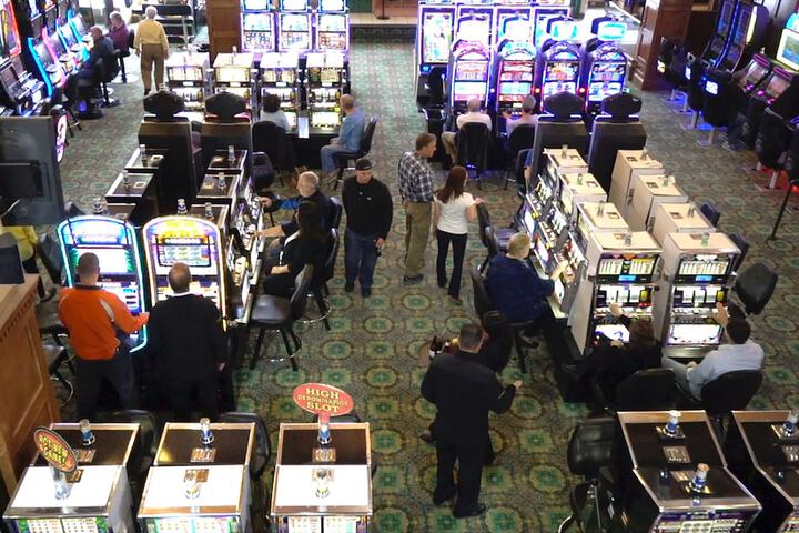 Midnight Rose & McGills Hotel & Casino