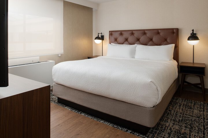 Four Points by Sheraton Bellingham Hotel & Conference Center