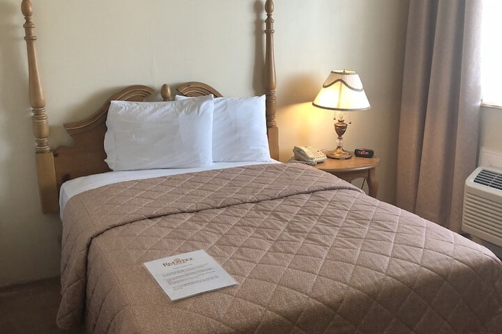 Room 29 of 65