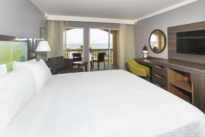 Room 4 of 47