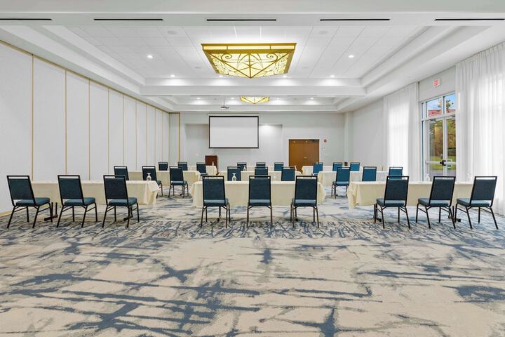 Hilton Garden Inn Auburn