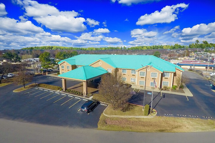 Quality Inn & Suites Alma I-40