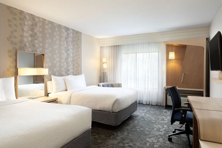 Room 15 of 25