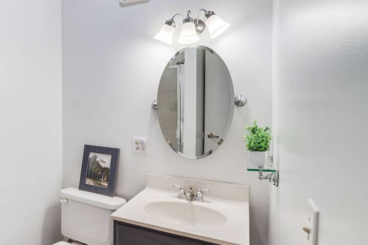 Charming Crookston Home: Walk to Downtown!