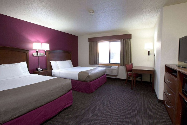 AmericInn by Wyndham Osceola